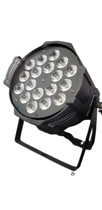 Tacho PAR LED compacto con fuente de luz RGBW (Rojo, Verde, Azul, Blanco). Foco de iluminación profesional con LEDs de 15 watts de alta luminosidad, ideal para mezcla de colores puros y tonos pasteles. Controlable vía DMX (canales variables), modos automático y activación por sonido. Carcasa ligera, perfecta para discotecas, iluminación de DJ, ambientación arquitectónica y pequeños escenarios.