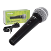 Micrófono vocal dinámico Shure SV100 con patrón polar cardioide para reducir la retroalimentación. Ideal para karaoke, presentaciones, discursos y grabaciones de voz. Incluye cable XLR a Jack de 1/4" y switch de encendido/apagado. Ofrece una reproducción de voz clara y un diseño robusto, siendo una opción versátil y económica para principiantes.
