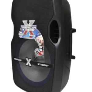 Caja amplificada portátil American Xtreme Sigma 156B con woofer de 15 pulgadas. Potencia P.M.P.O de 50000W (180W RMS), carcasa de plástico negra con rejilla protectora y asas laterales integradas. Conectividad Bluetooth, USB/SD, Radio FM y Ecualizador Gráfico de 5 bandas. Ideal para karaoke, fiestas y sonido amplificado de alto impacto.