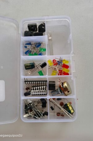 Kit de electrónica para estudiantes en organizador plástico con LEDs, pulsadores, potenciómetros y componentes para proyectos Arduino.